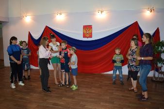 «День Российского флага в МО «Иваническ»
