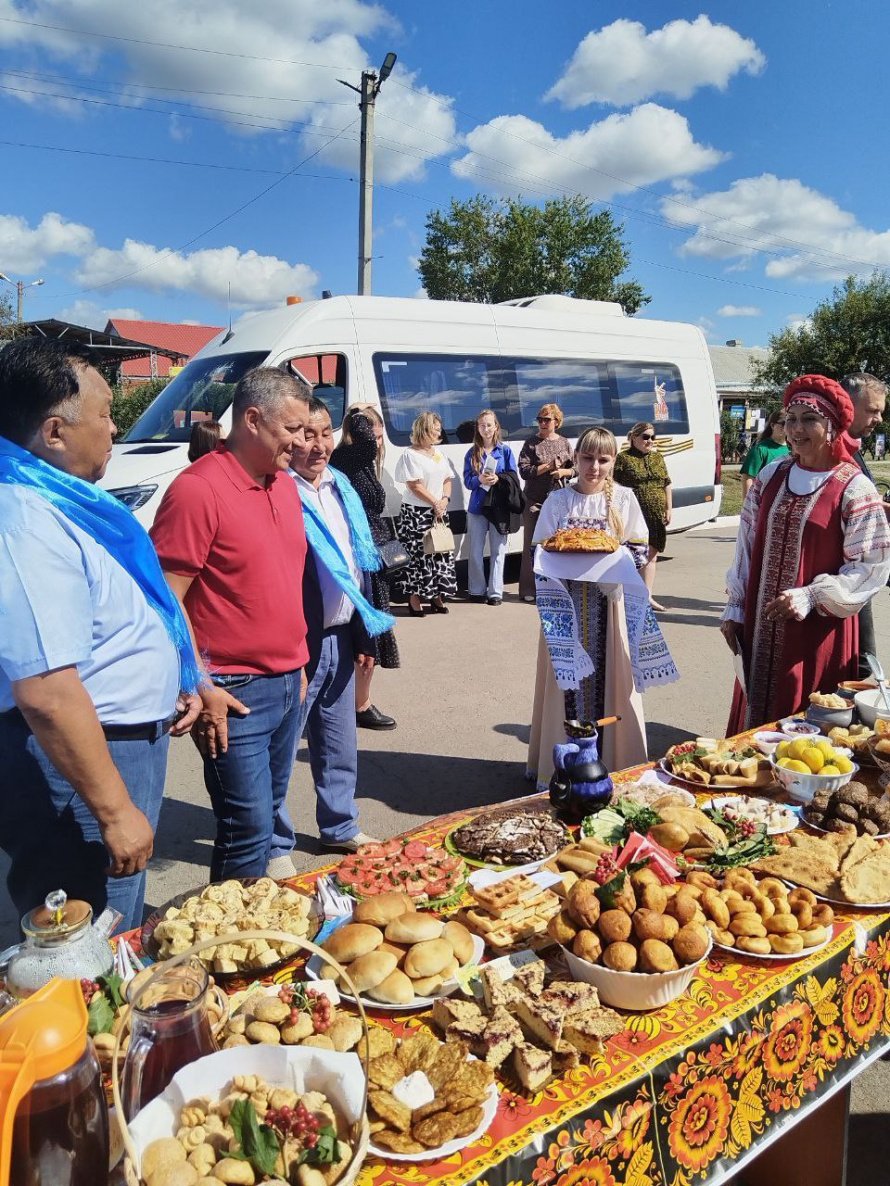 "Солнце в аистовом гнезде"